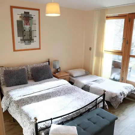 Stunning 2-bed In Apartment Birmingham