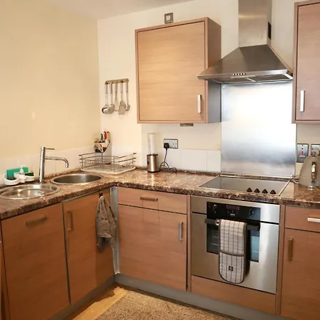 Stunning 2-bed In *