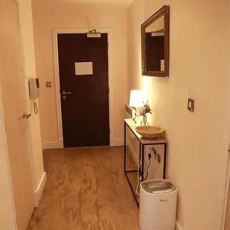 Stunning 2-bed In